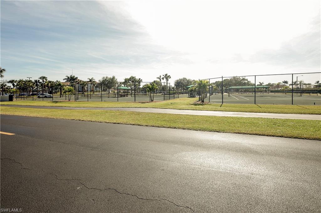 SPANISH WELLS - Land