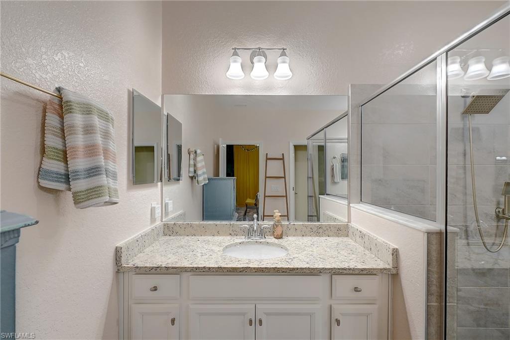 PORTICO - Residential