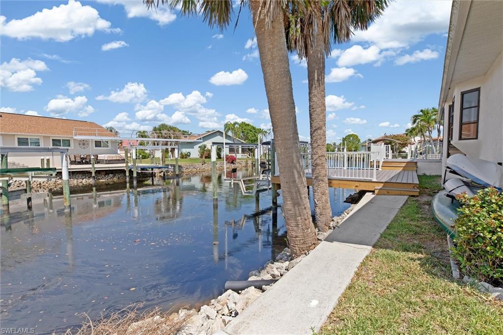 RIVIERA LAGOONS - Residential