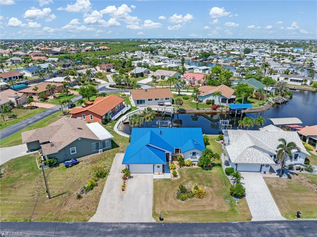 RIVIERA LAGOONS - Residential