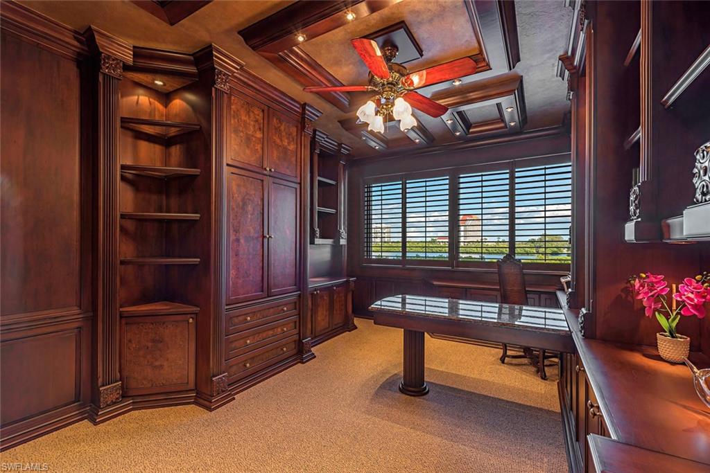 SEAPOINT AT NAPLES CAY - Residential