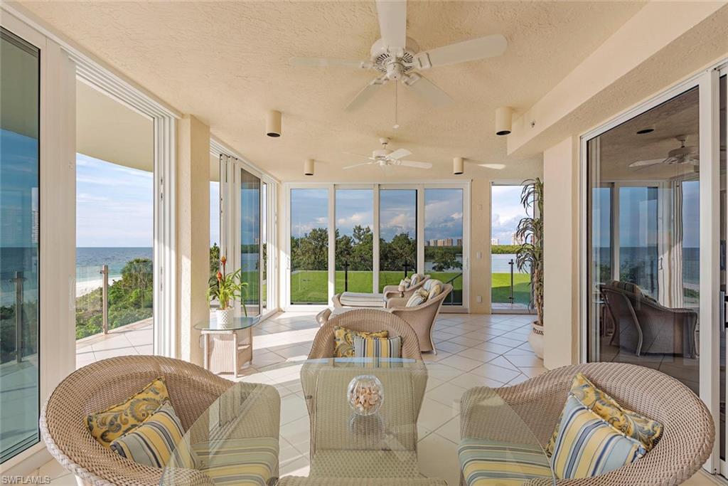 SEAPOINT AT NAPLES CAY - Residential