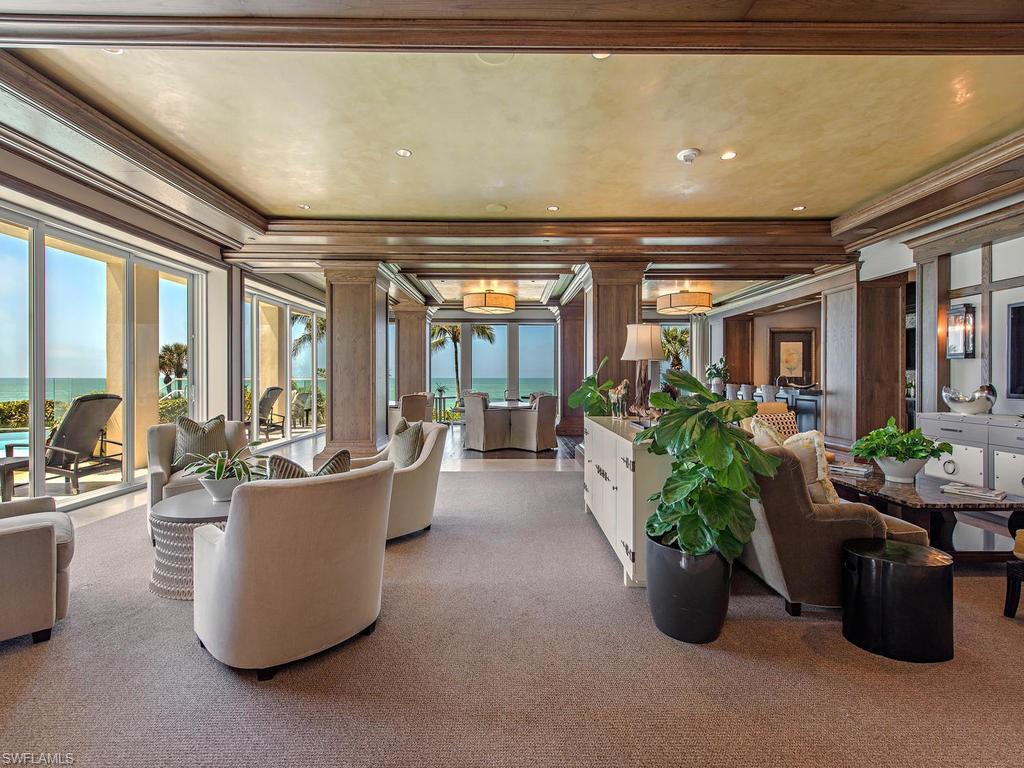 SEAPOINT AT NAPLES CAY - Residential