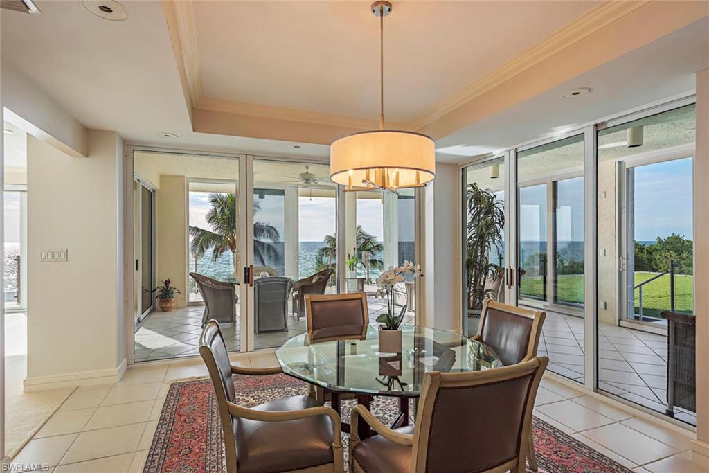 SEAPOINT AT NAPLES CAY - Residential