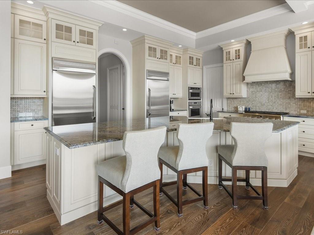 ESTATES - Residential