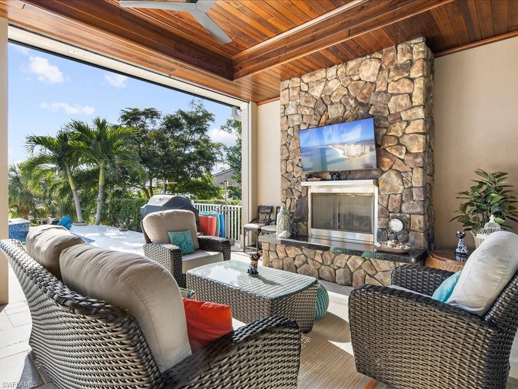 ESTATES - Residential