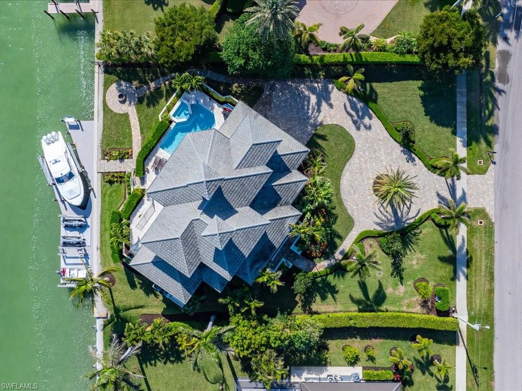 ESTATES - Residential