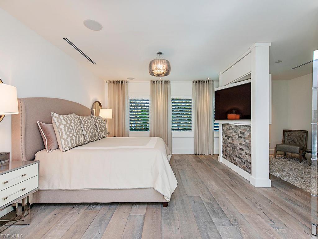 OLDE NAPLES - Residential