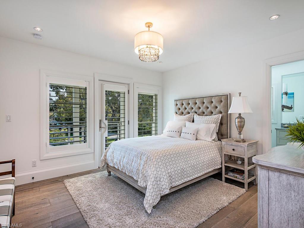 OLDE NAPLES - Residential