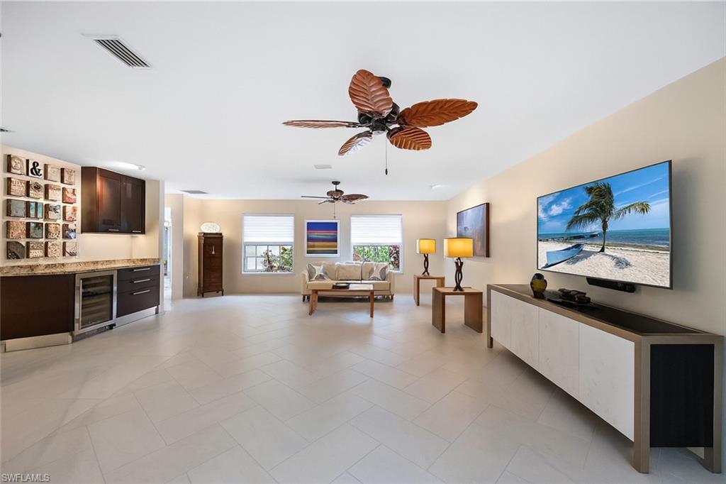 ROYAL HARBOR - Residential