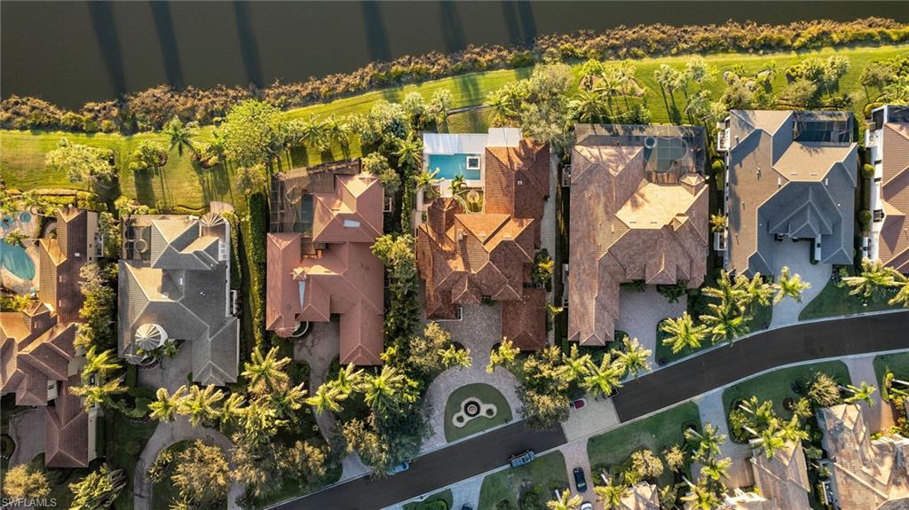 ISLA DEL SOL - Residential