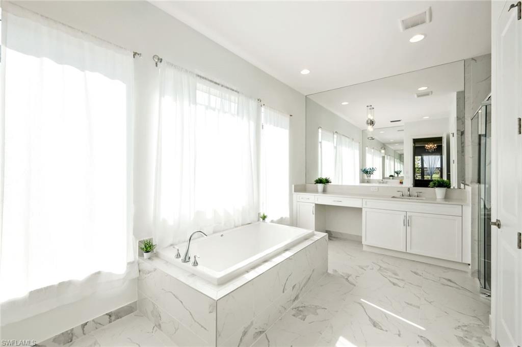 VALENCIA TRAILS - Residential