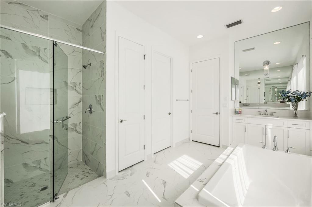 VALENCIA TRAILS - Residential