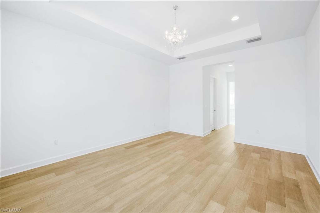 VALENCIA TRAILS - Residential