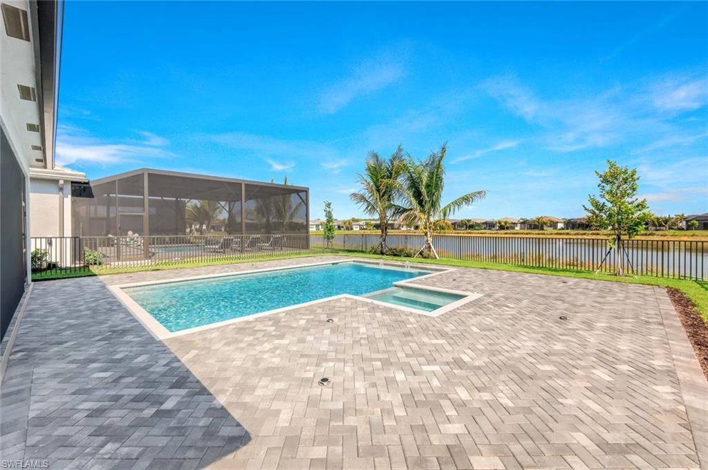 VALENCIA TRAILS - Residential