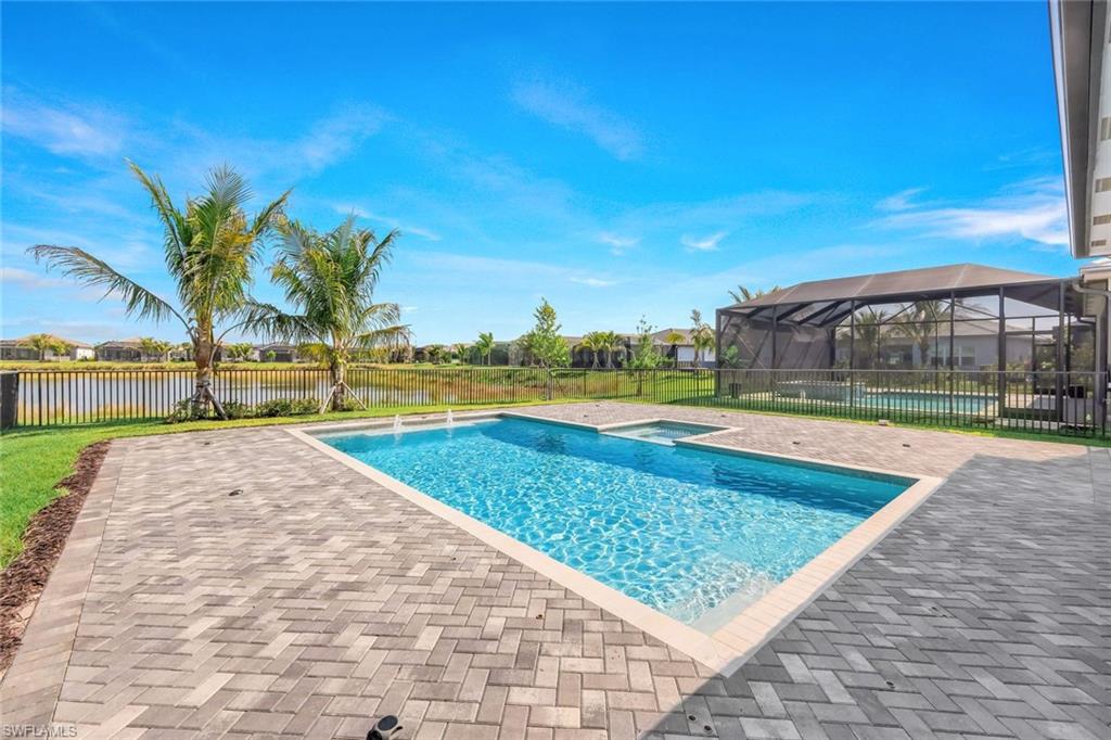 VALENCIA TRAILS - Residential