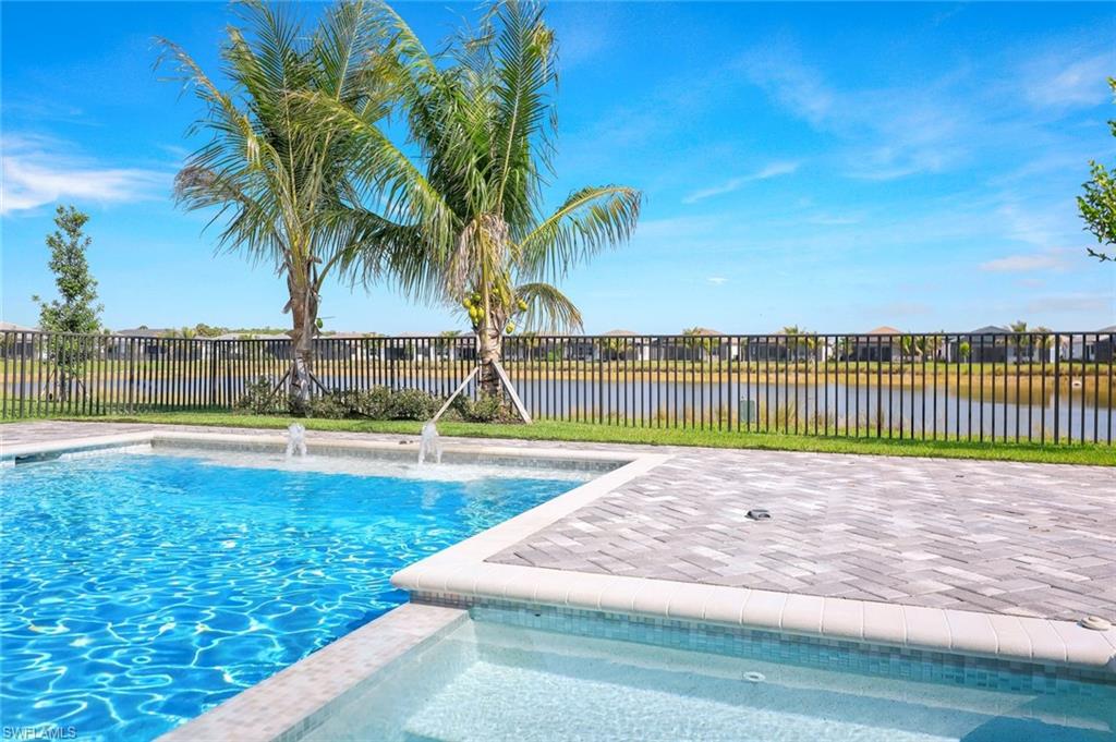 VALENCIA TRAILS - Residential