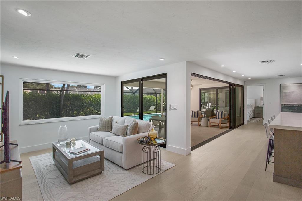 PARK SHORE - Residential