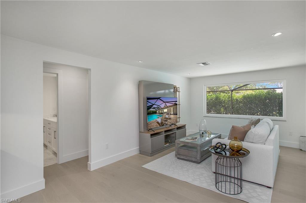 PARK SHORE - Residential