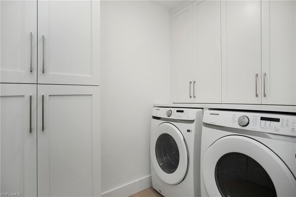 PARK SHORE - Residential