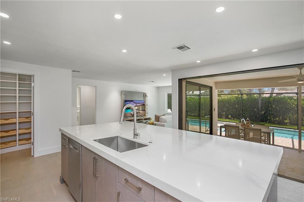 PARK SHORE - Residential