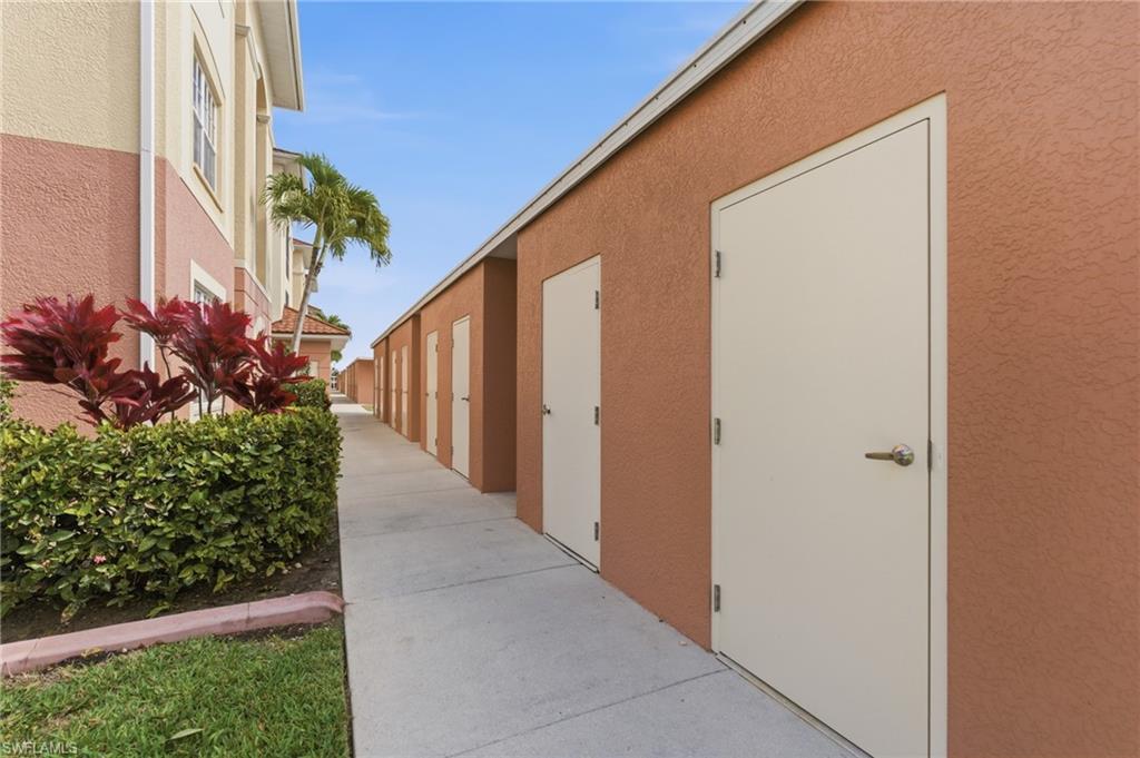 VAN LOON COMMONS - Residential