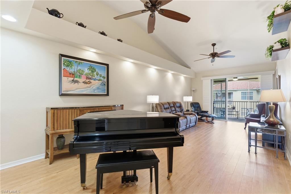 VAN LOON COMMONS - Residential