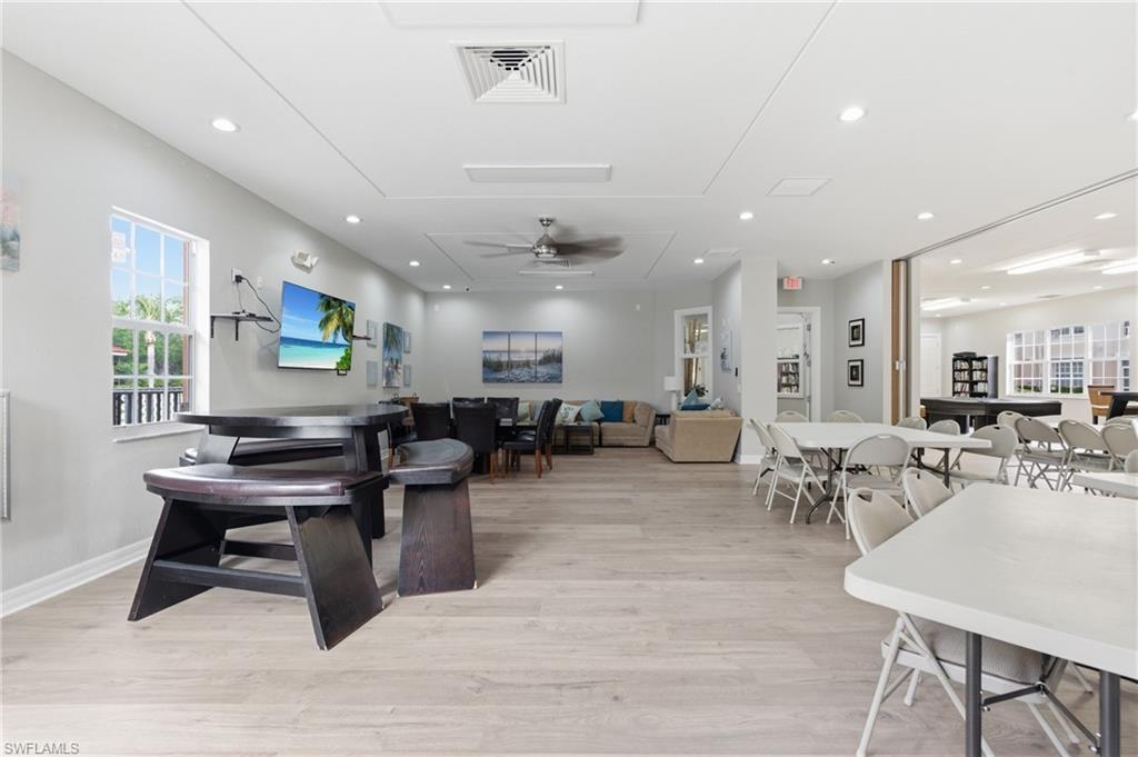 VAN LOON COMMONS - Residential