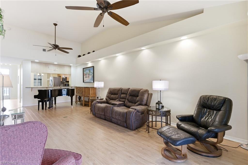 VAN LOON COMMONS - Residential