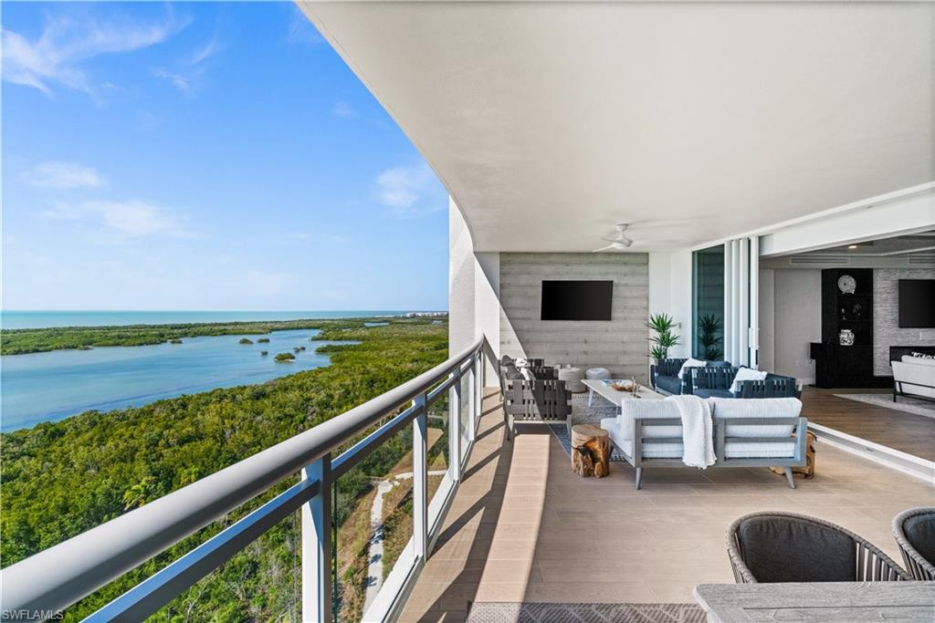 KALEA BAY TOWER 200 - Residential