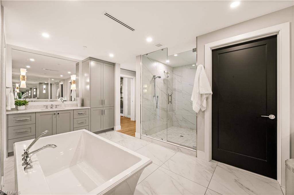 KALEA BAY TOWER 200 - Residential