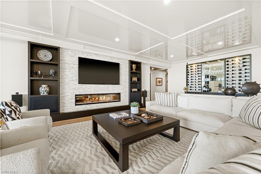 KALEA BAY TOWER 200 - Residential