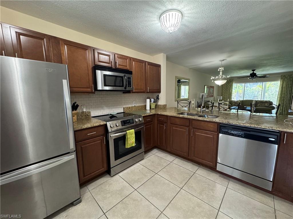 NAPLES SANDPIPER BAY CLUB - Residential Lease