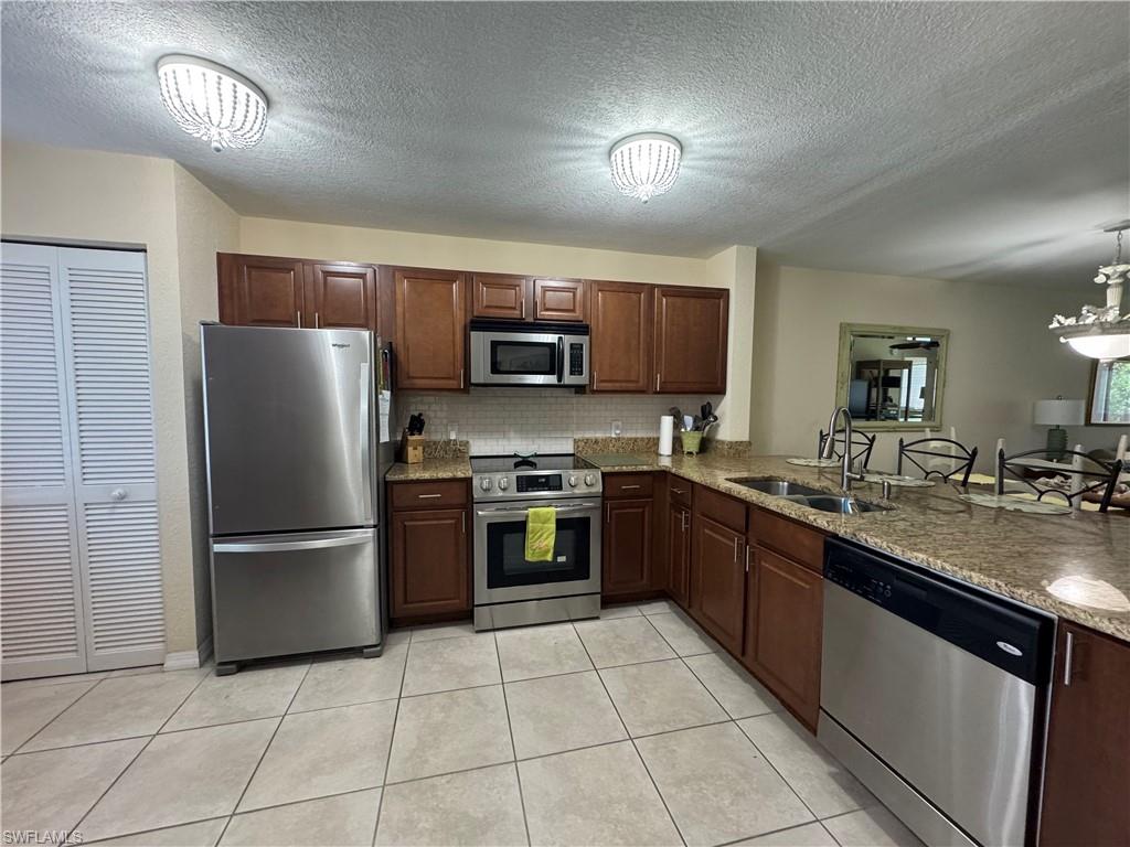 NAPLES SANDPIPER BAY CLUB - Residential Lease