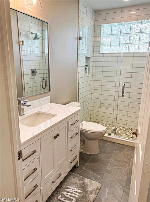 LONGLAKE - Residential Lease