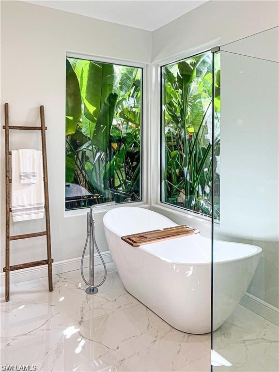 LONGLAKE - Residential Lease