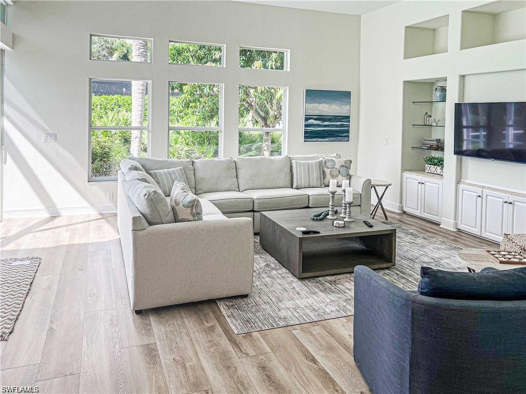 LONGLAKE - Residential Lease