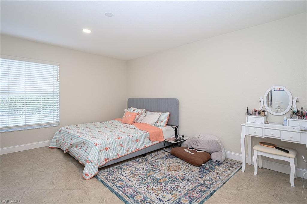 CRESCENT GARDENS - Residential