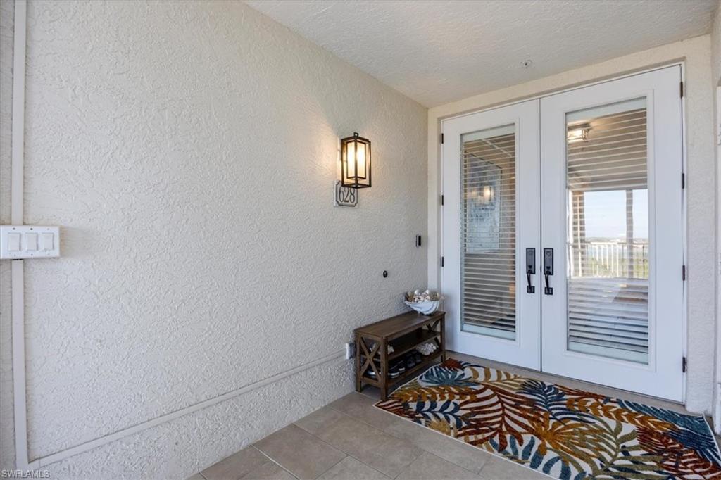 4000 Royal Marco WAY 628