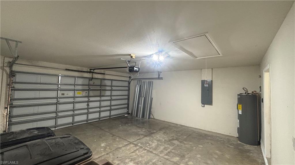 CAPE CORAL - Residential Lease