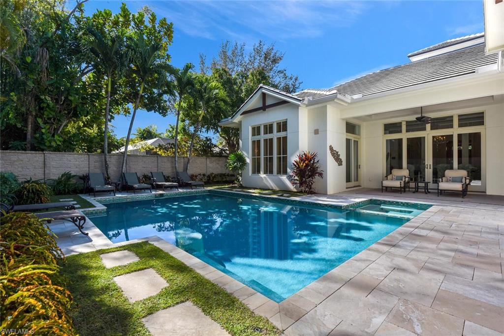 MOORINGS - Residential Lease