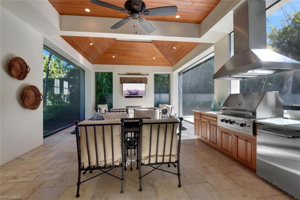 MOORINGS - Residential Lease