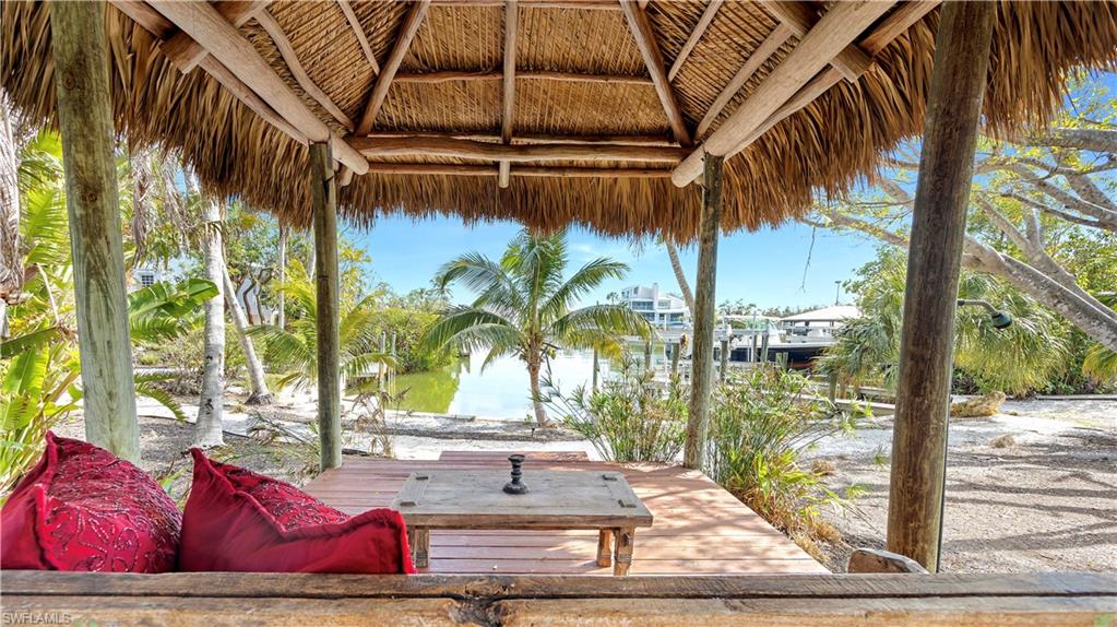 SANIBEL HARBOURS - Residential