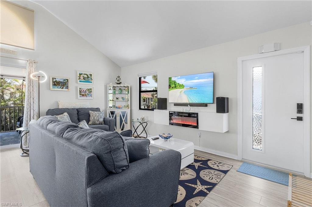 LYNNS HIGHLAND PARK - Residential