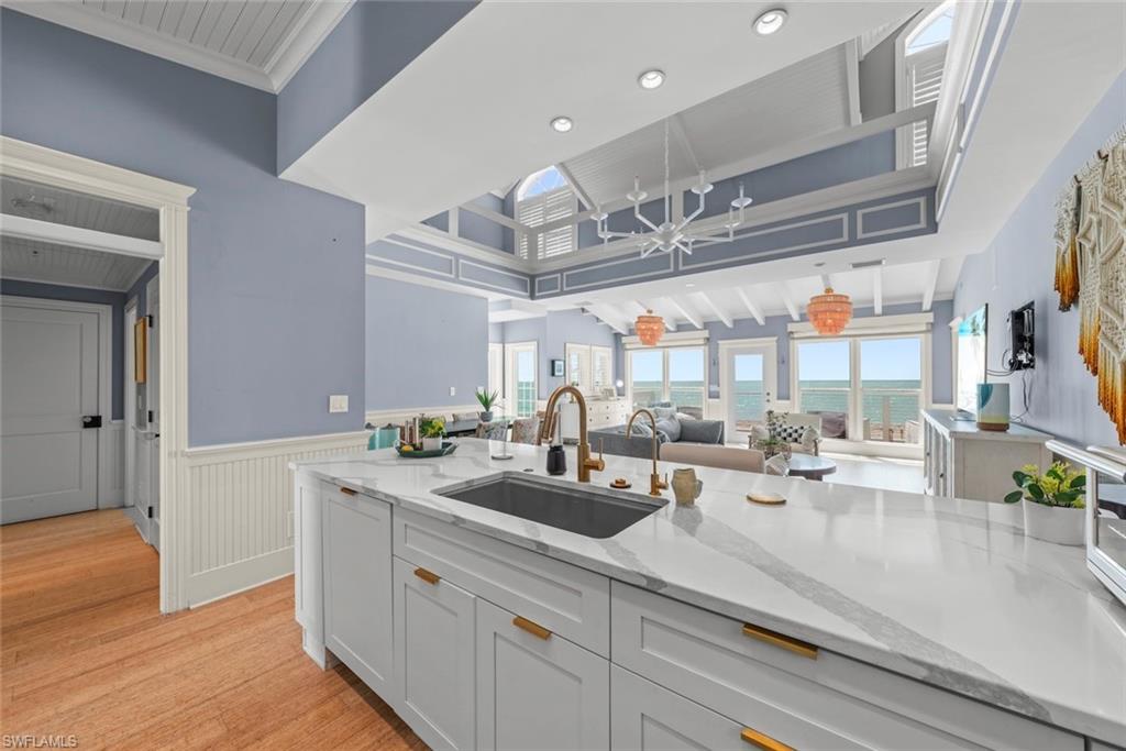 CAPTIVA BEACH - Residential