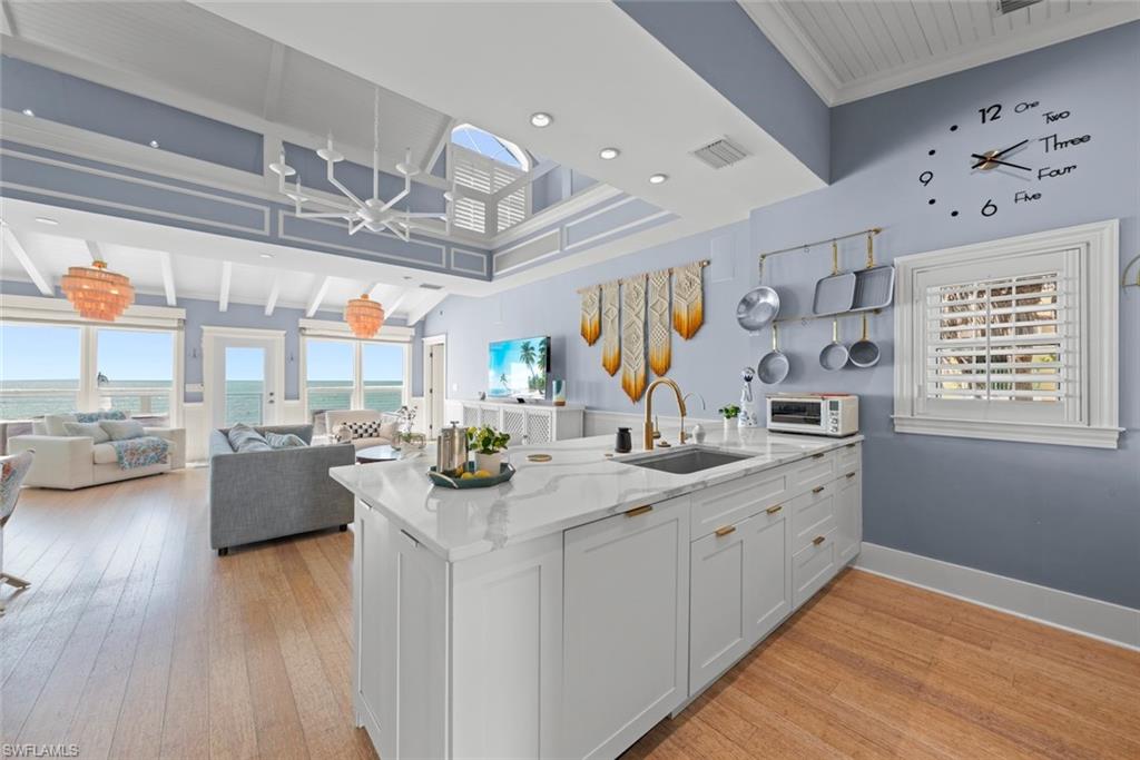 CAPTIVA BEACH - Residential