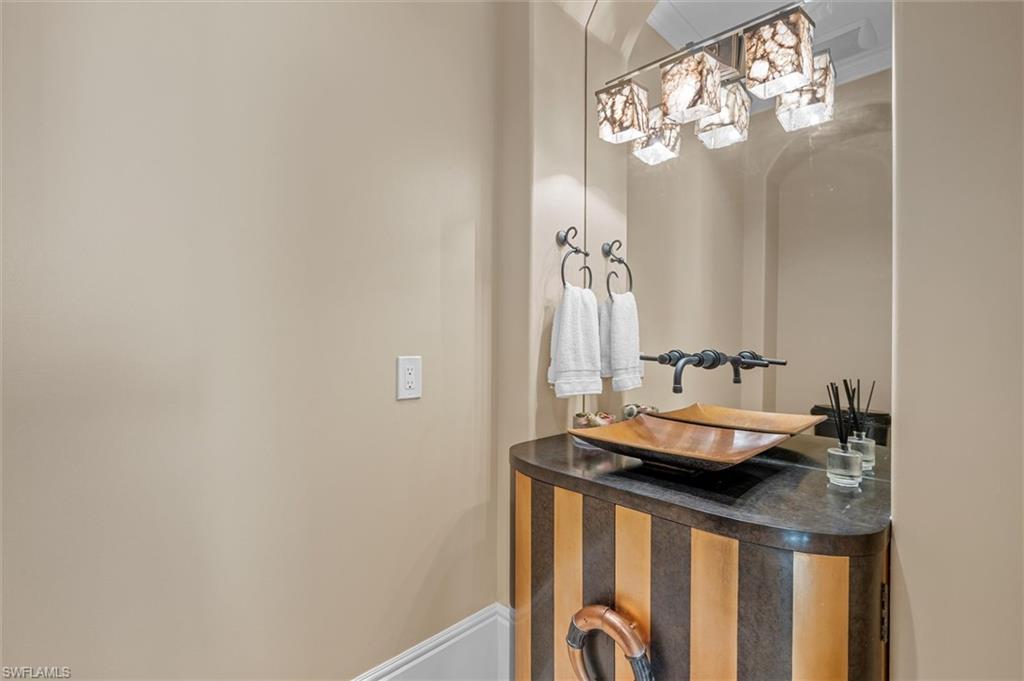 HEDGESTONE - Residential