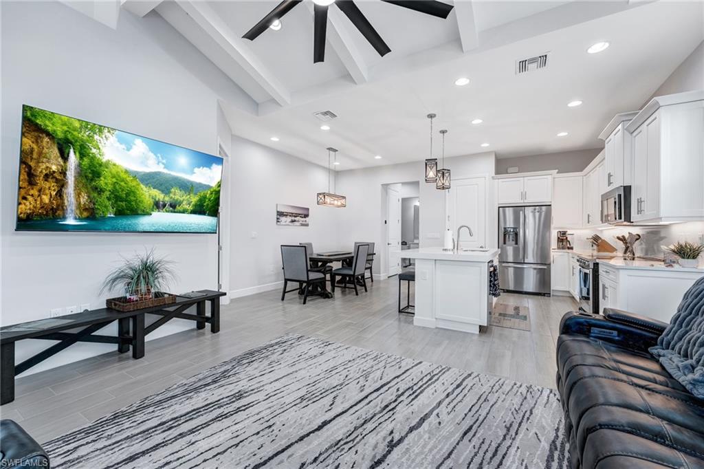 ISLES OF COLLIER PRESERVE - Residential