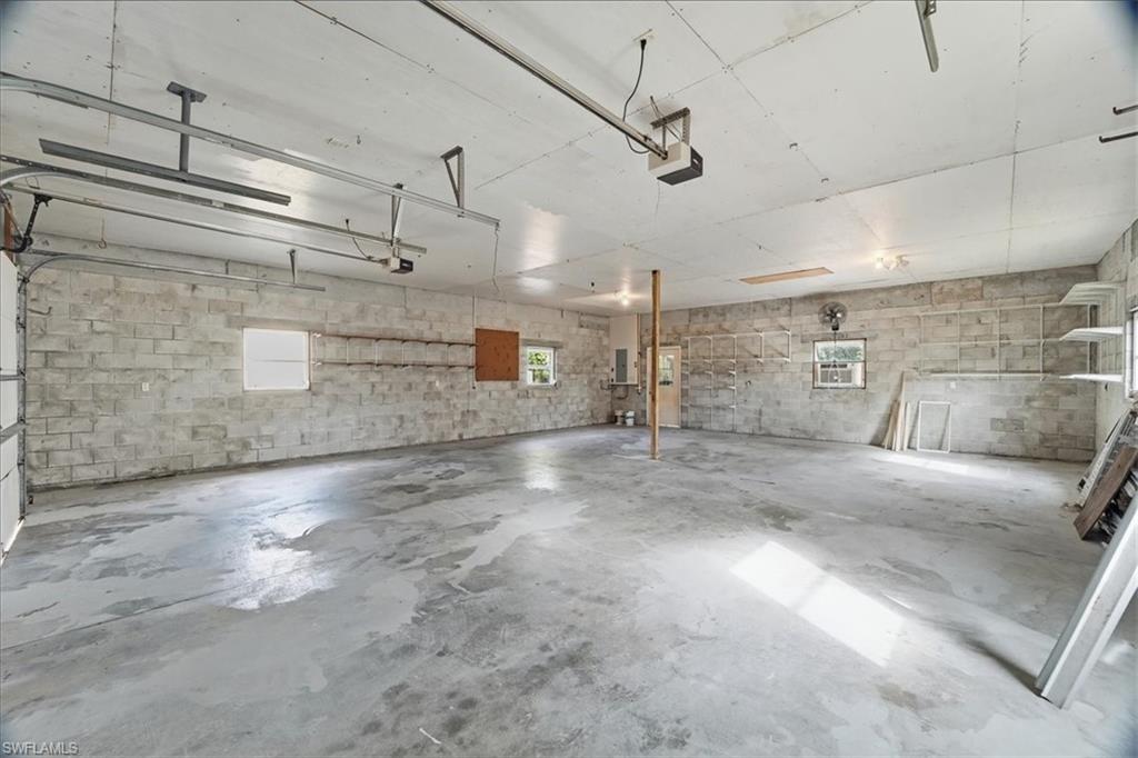 SAN CARLOS PARK - Residential