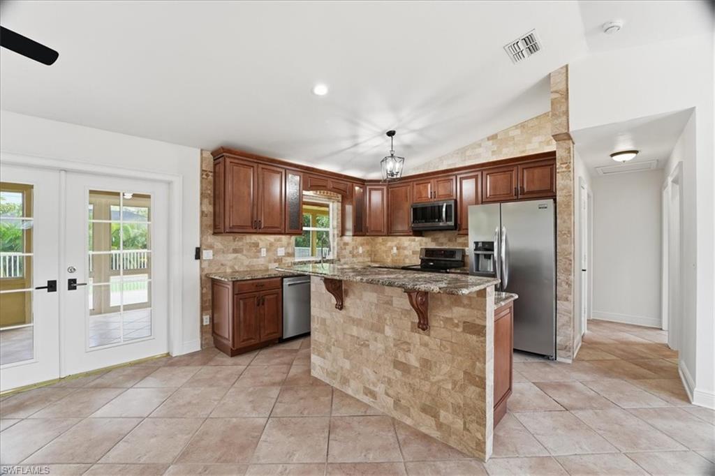 SAN CARLOS PARK - Residential